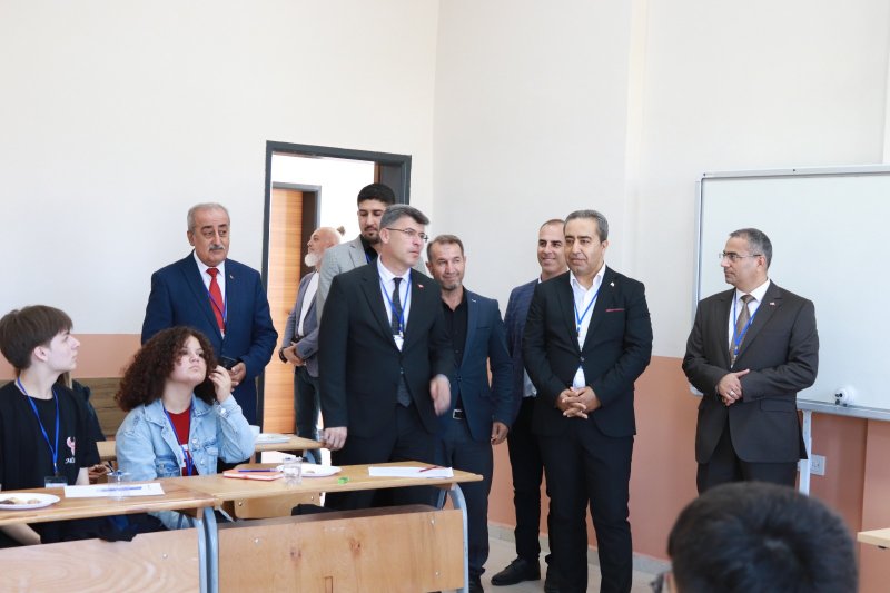 HATAY’DAKİ LİSE TÜRKİYE’DEKİ 30 OKUL ARASINA GİRDİ