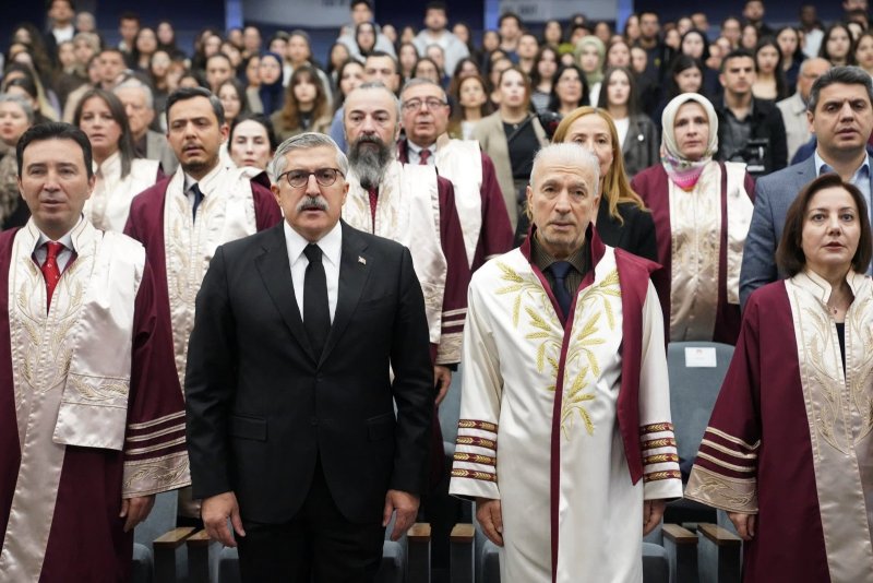 AK Parti Genel Başkan Yardımcısı ve Hatay Milletvekili Hüseyin Yayman, Ankara Hacı Bayram Veli Üniversitesi İktisadi ve İdari Bilimler Fakültesi
