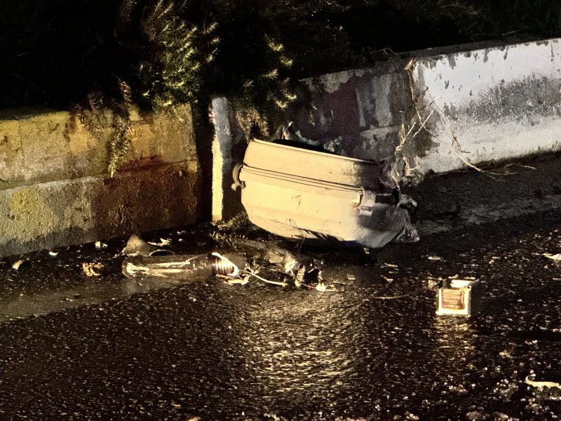 İskenderun'da aydınlatma direğinde yangın