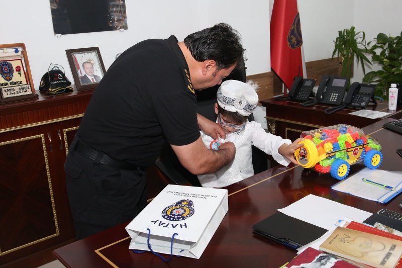 Vefat eden polisin emaneti, sünnet gününde unutulmaz bir gün yaşadı