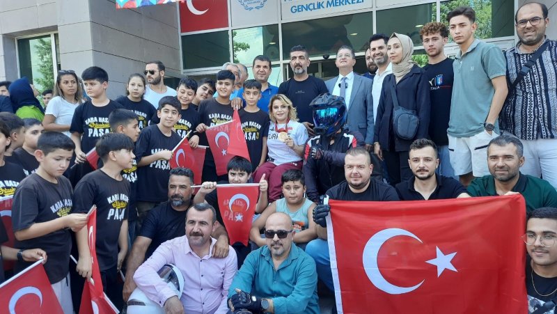 HATAY (İHA) - Hataylı Paralimpik olimpiyat şampiyonu halterci Nazmiye Muratlı, memleketi Dörtyol'da coşkuyla karşılandı.