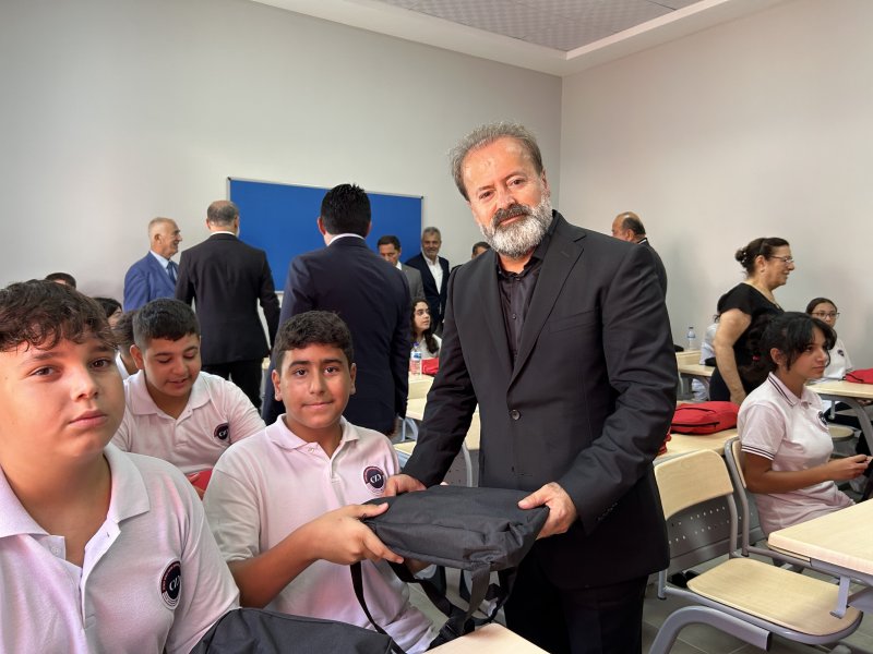 Acılı doktorun depremde kaybettiği eşi ve 2 evladı için yaptırdığı okulun açılışı gerçekleştirildi