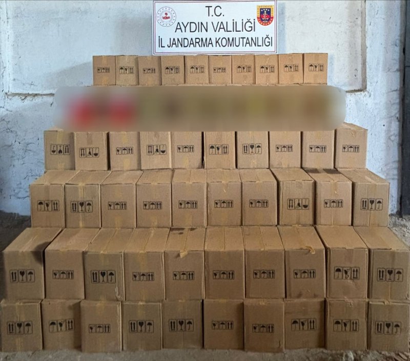 HATAY’A SAHTE ZEYTİNYAĞI GÖNDERECEKLERDİ POLİS EKİPLERİ SAHTECİLERİ SUÇÜSTÜ YAKALADI