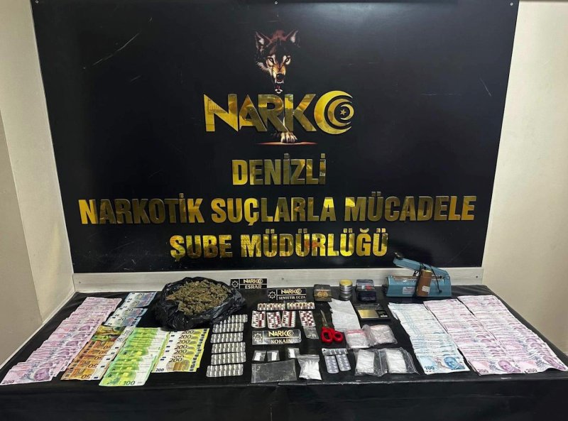 Hatay’da uyuşturucu tacirlerine operasyon