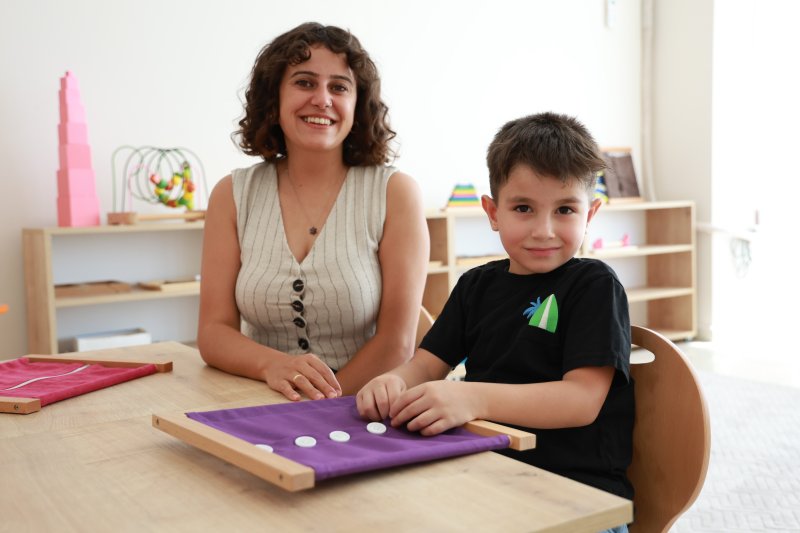 Yılların emeğini yıkan deprem, afetzede eğitimcinin hayallerini yıkamadı