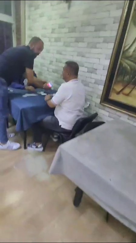 Kumar oynarken suçüstü yakalanan şahısların son çırpınışları fayda etmedi