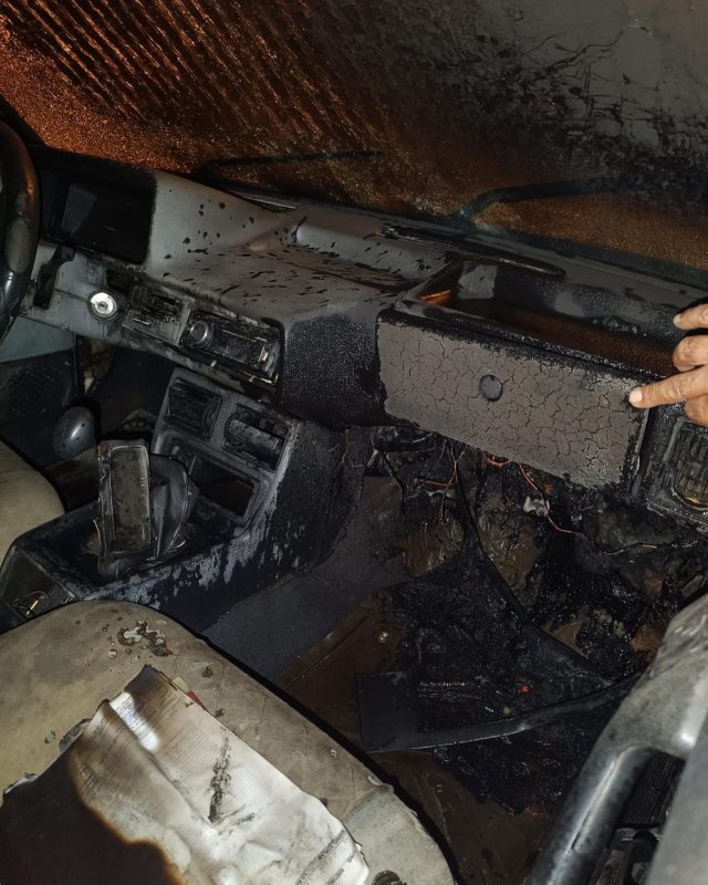 Park halindeyken yanan TOFAŞ kullanılmaz hale geldi