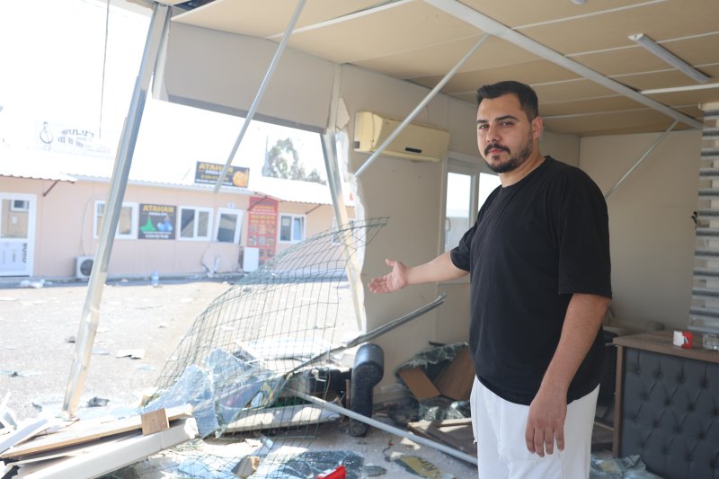 Ses üzerine geldiğimizde bir araç önce bir dükkana girip sonra diğer dükkana girince durabildi” ifadelerini kullandı.