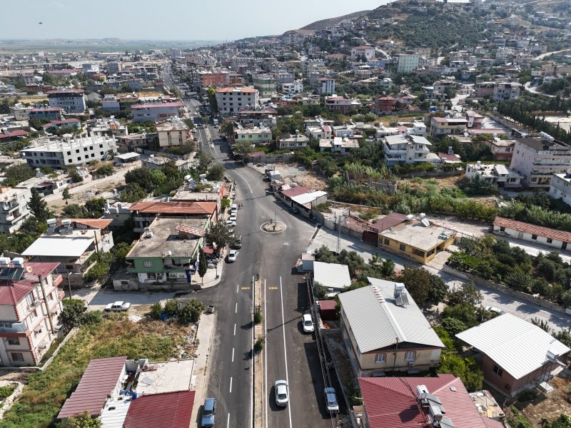 BÜYÜKŞEHİR’İN YOL SEFERBERLİĞİ SÜRÜYOR