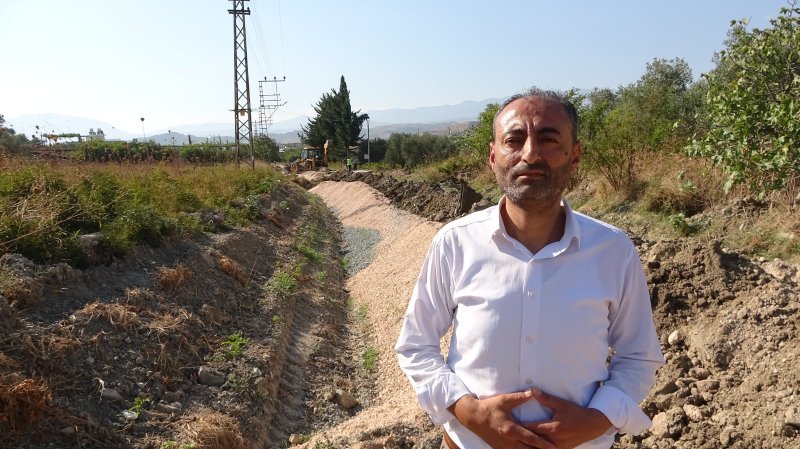 Hatay Büyükşehir Belediyesi il genelinde vatandaşların ihtiyaçlarına yönelik altyapı ve üstyapı çalışmalarına devam ediyor.