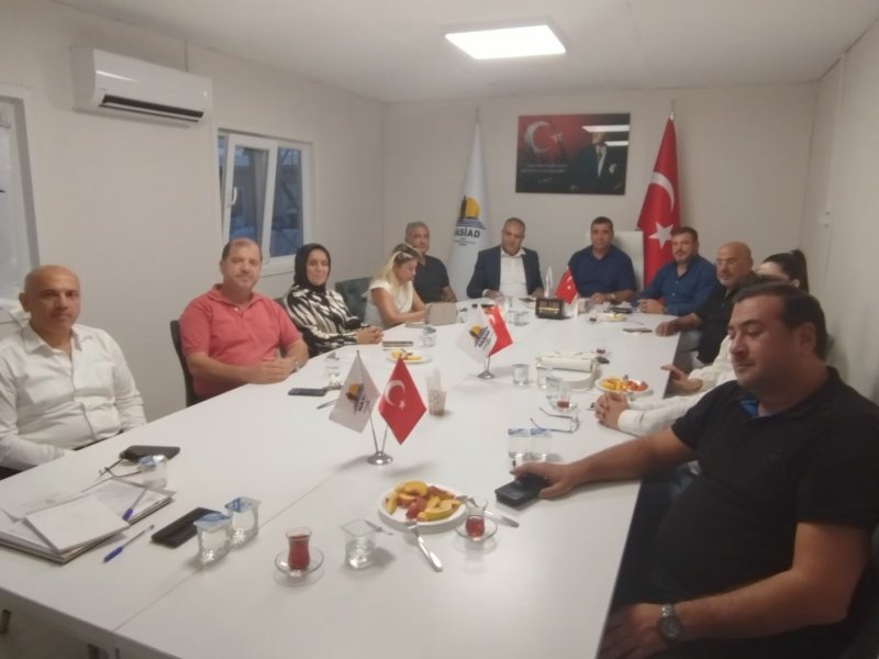 Cumhuriyet Halk Partisi (CHP) Hatay Milletvekili Mehmet Güzelmansur, Hatay Sanayici ve İş İnsanları Derneğini