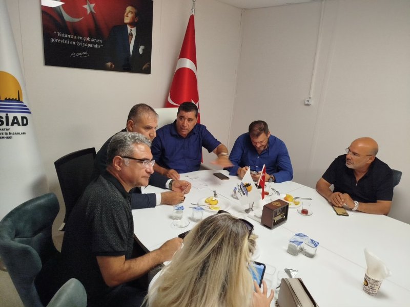 Cumhuriyet Halk Partisi (CHP) Hatay Milletvekili Mehmet Güzelmansur, Hatay Sanayici ve İş İnsanları Derneğini