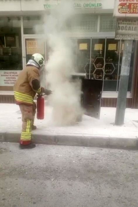 Hatay'da trafo yangını itfaiye ekiplerince söndürüldü