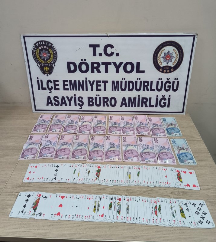 Dörtyol’da kumar oynayan 3 şahsa para cezası uygulandı