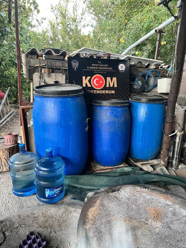 Arsuz'da sahte içki operasyonu