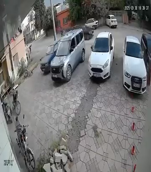 Aynı okulda okuduğu akranı tarafından demir sopalı saldırıya uğrayan öğrenci yaralandı