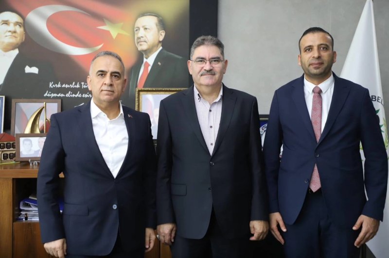 EMİNMOLLAOĞLU’NDAN ALTINÖZÜ’NE ZİYARET