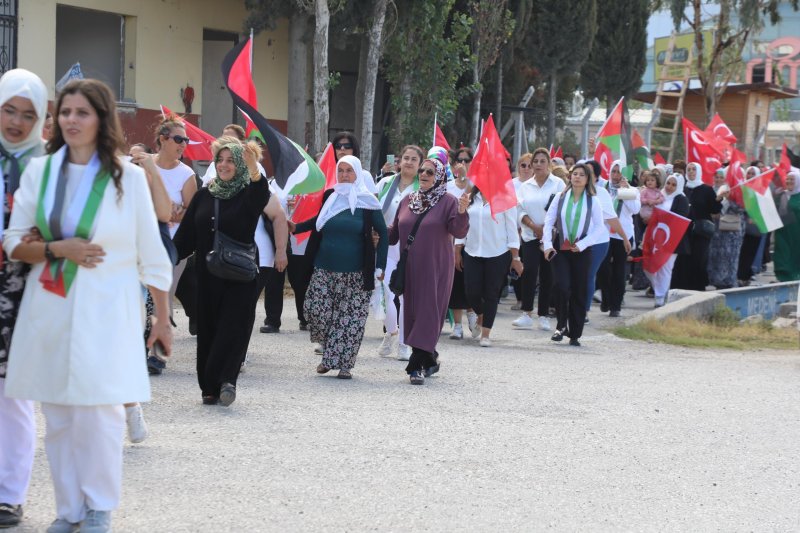 HATAY’DAN DÜNYAYA VİCDAN ZİNCİRİ: “GAZZE İÇİN EL ELE”