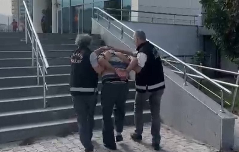  Eşini tüfekle öldüren zanlı tutuklandı