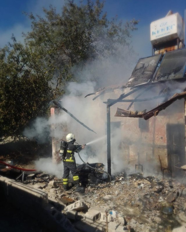 Kırıkhan’da çıkan yangında ev alevlere teslim oldu