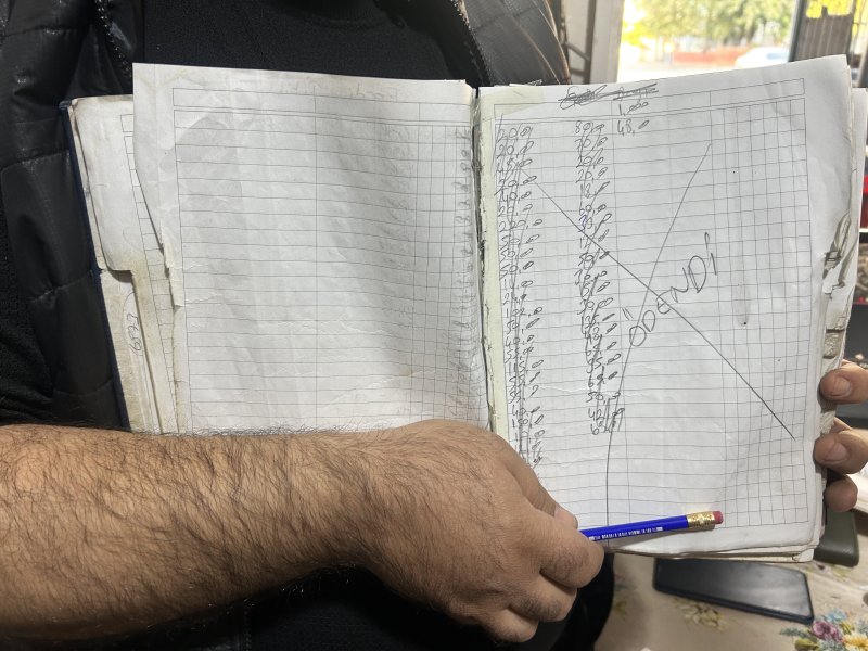 Hatay'da gizemli hayırsever 13 depremzede ailenin borcunu ödeyip kayıplara karıştı