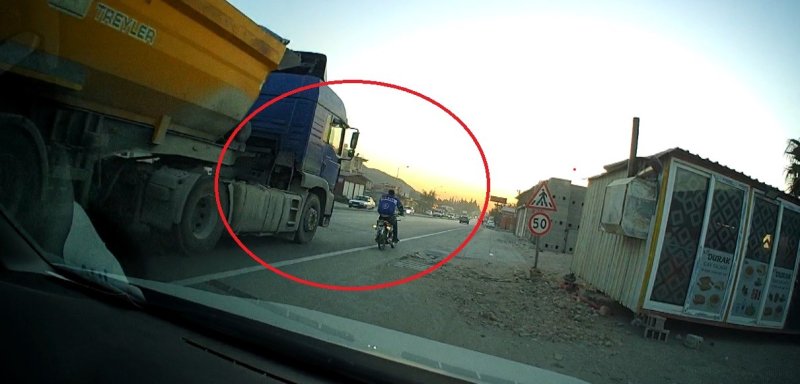 Hatay'da Motosikletli Tehlike Yarattı