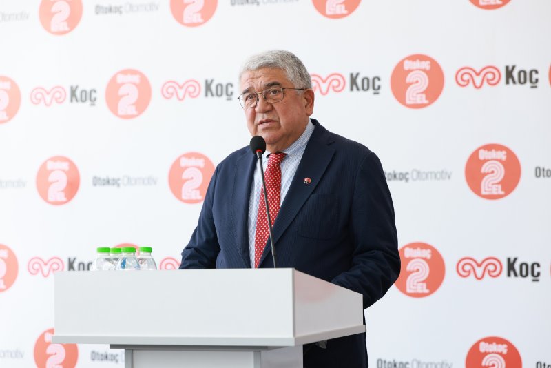 Depremin yaralarının sarıldığı Hatay'da ikinci el araç satışı yapan firmanın bayisi açıldı