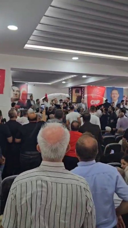 CHP Samandağ ilçe kongresinde kavga çıktı