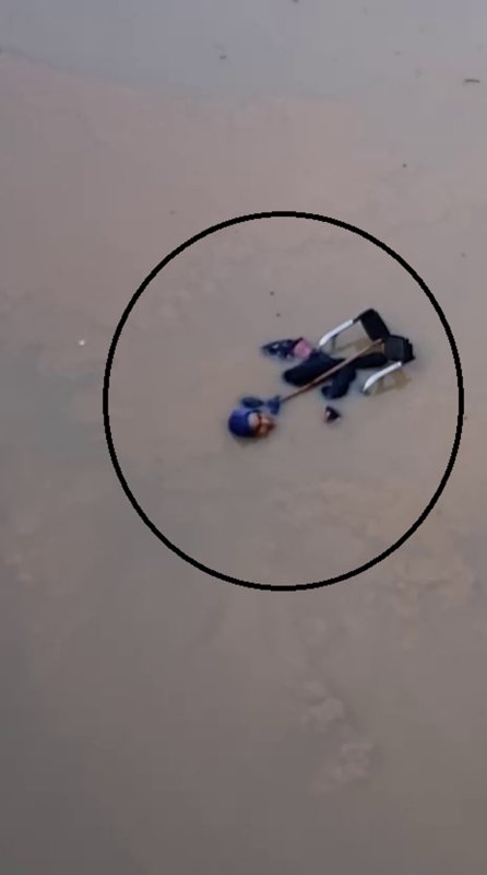  Suyla dolu alt geçitte ölümle burun buruna gelen engelli yaşlı kadını itfaiye kurtardı