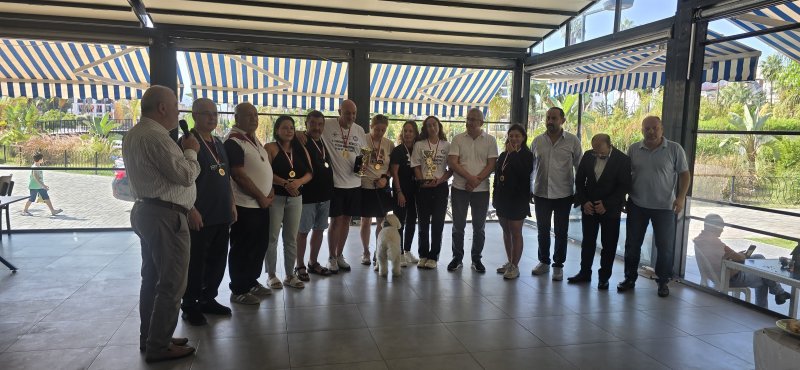 39 km mesafeyi 14 saatte yüzerek Türkiye birincisi oldu