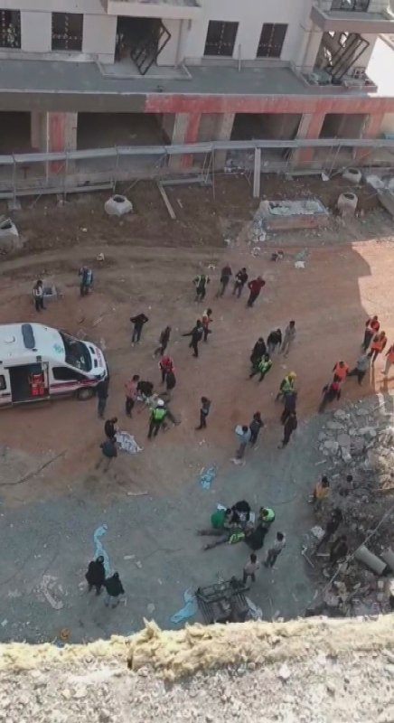 Vincin kırılmasıyla 2 işçi 25 metreden yere çakıldı