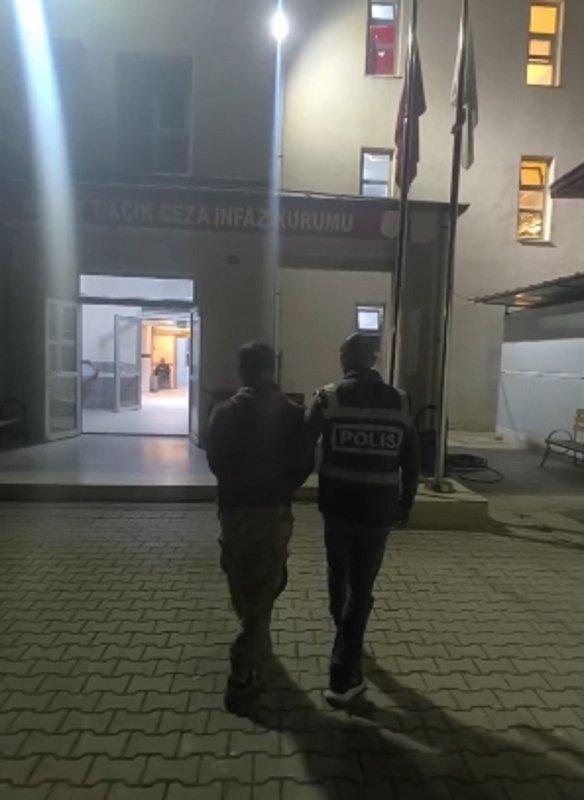 Samandağ’da hapis cezası ile aranan şahıs tutuklandı