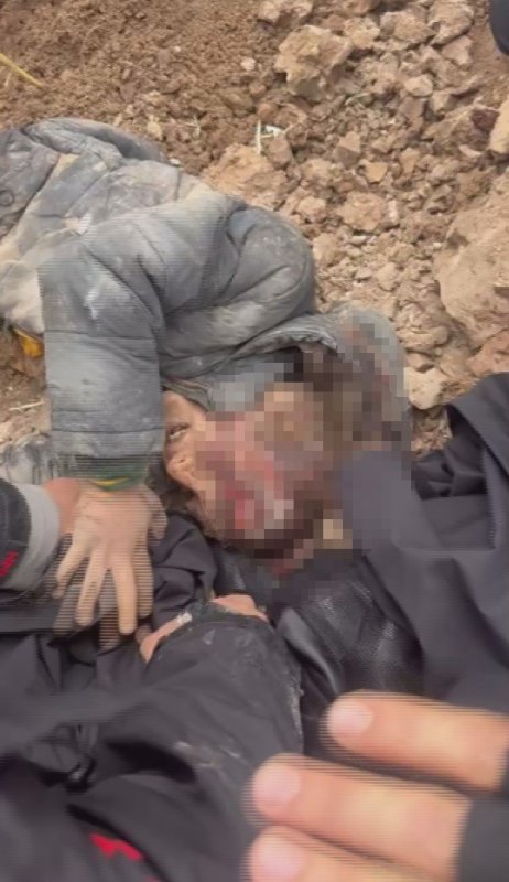 Hatay'da Ölüme Terkedilmiş Çocuk Bulundu 