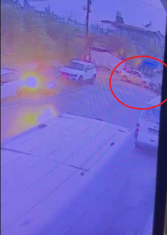 Otomobille motosiklet çarpıştı: 1 yaralı