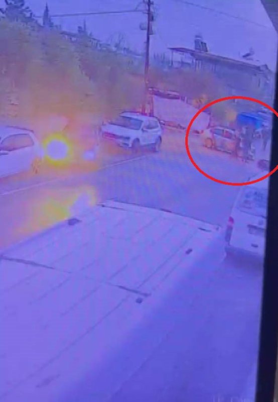 Otomobille motosiklet çarpıştı: 1 yaralı