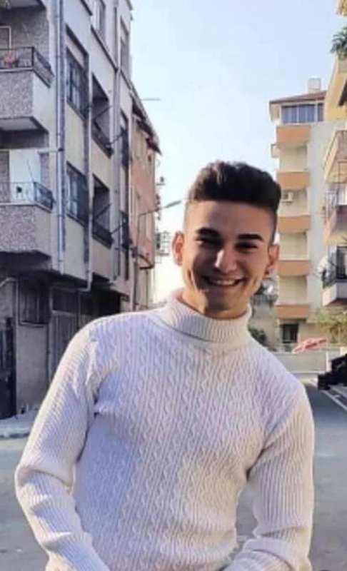 Birleşik Arap Emirlikleri'nde mahkum edilen genç kaptanın annesi 'sesine hasret kaldım' dediği evladından gelecek umutlu haberi bekliyor