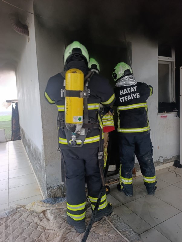 Kumlu’da müstakil ev yangını