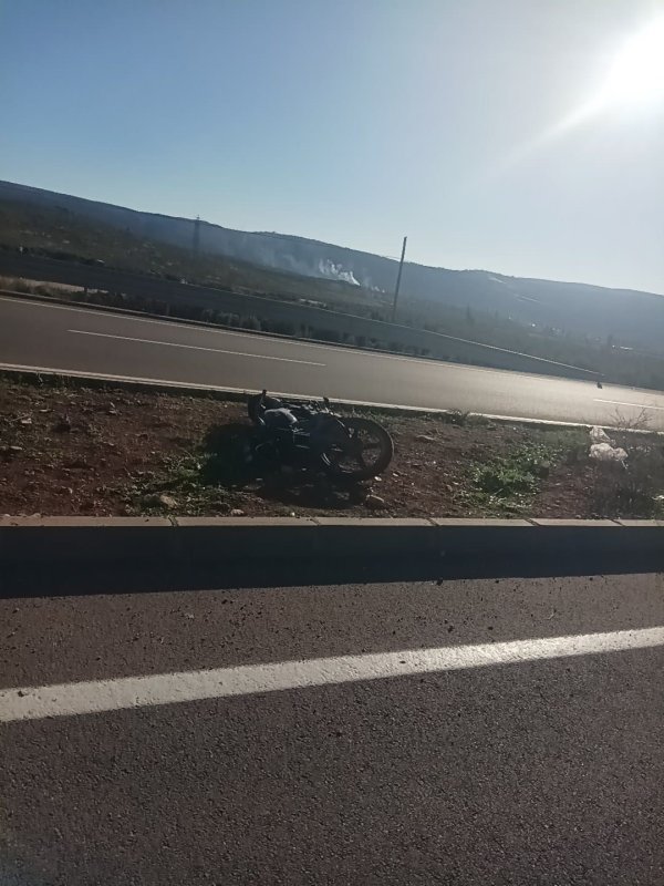 Hatay'da refüje çarpan motosikletteki 2 çocuk hayatını kaybetti