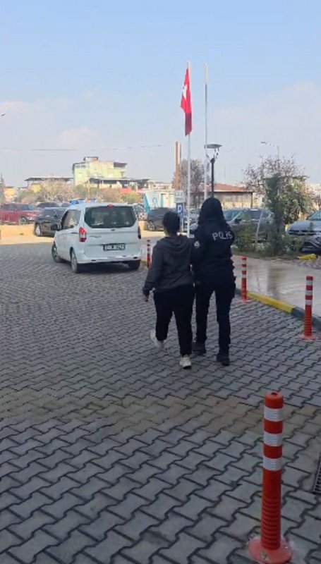 Kırıkhan’da hapis cezasıyla aranan kadın yakalandı