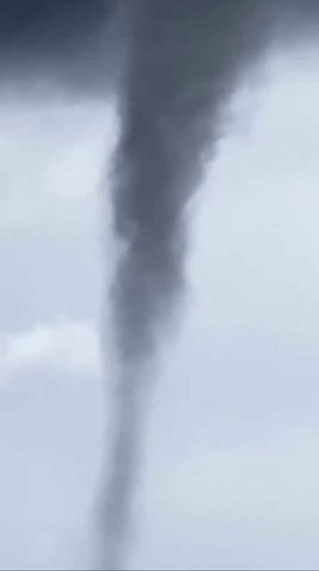 Hatay'da denizde hortum oluştu