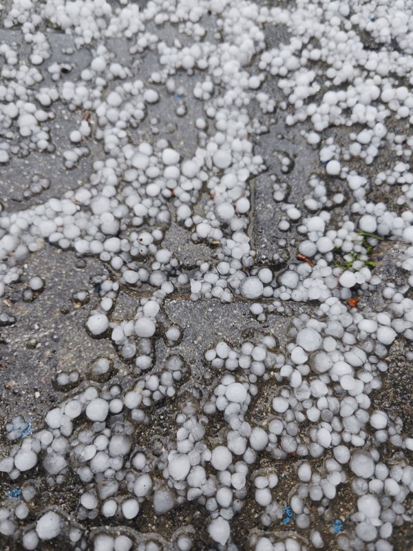 Hatay'da dolu yağışı