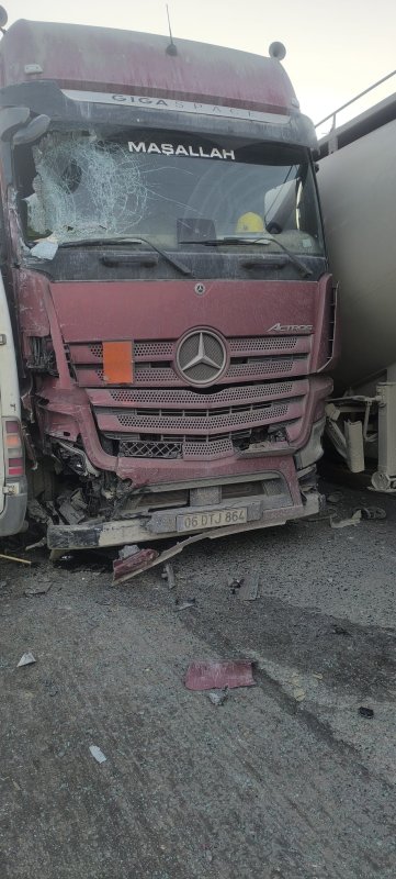 Hatay'da 12 aracın karıştığı kazada 11 kişi yaralandı