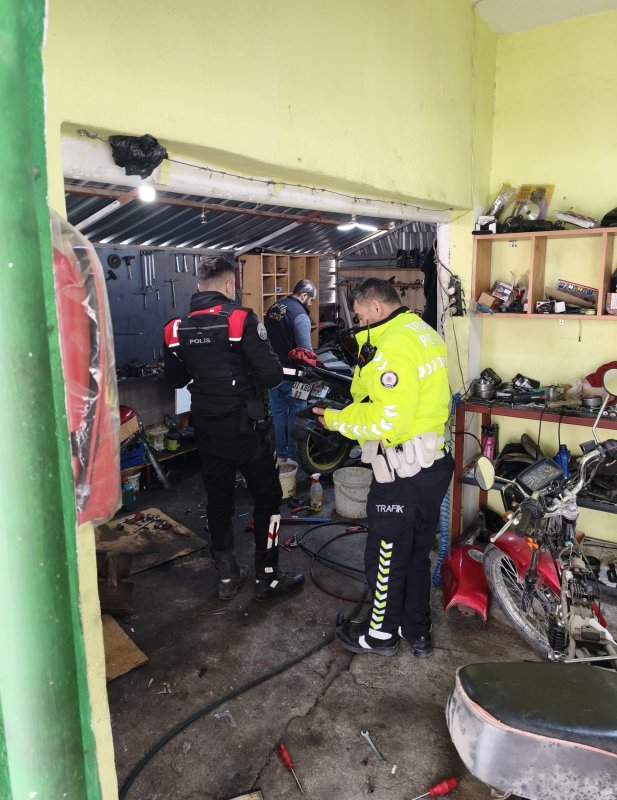 Hatay'da Motosiklet Tamircilerine Denetim