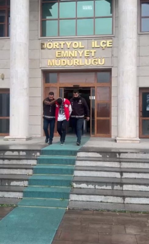 Hatay'da hapis cezasıyla aranan 3 kişi yakalandı