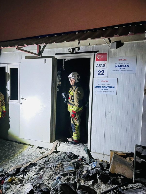 Antakya’da konteyner yangını