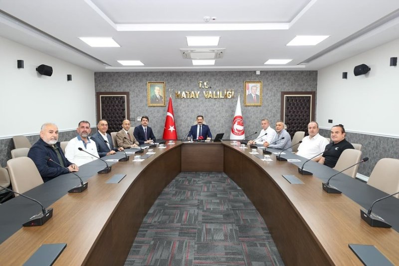 VALİ MASATLI ÇARŞI YÖNETİMİYLE GÖRÜŞTÜ