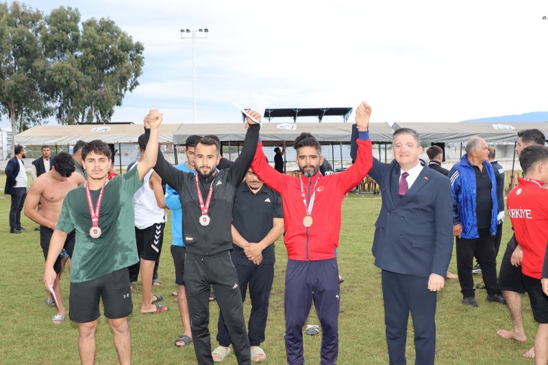 DÖRTYOL’DA GELENEKSEL SPORLAR CANLANDI