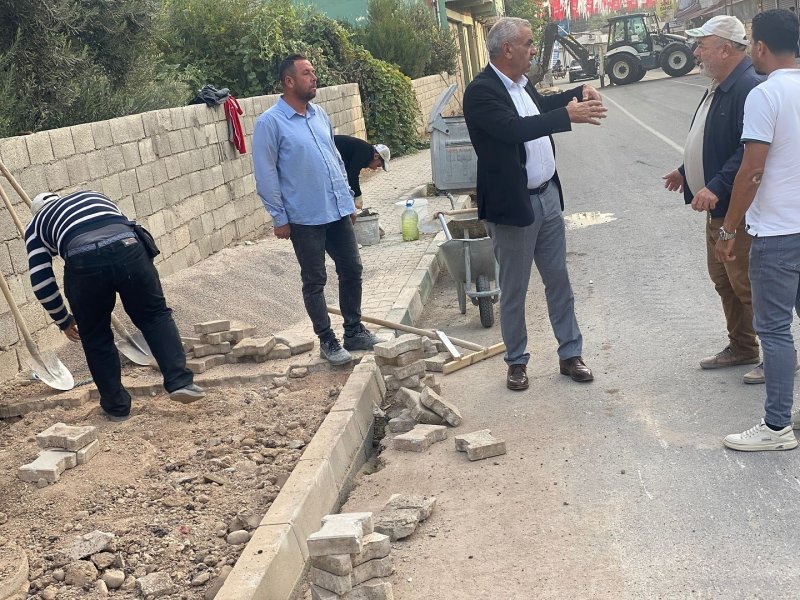 KUMLU’DA KALDIRIMLAR YENİLENİYOR