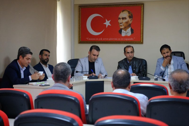 DEFNE'Yİ BİRLİKTE YÖNETİYOR, BİRLİKTE ÜRETİYORUZ