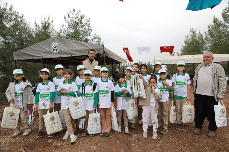 HASSA’DA MİLLİ AĞAÇLANDIRMA GÜNÜ COŞKUSU